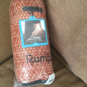 💥NWT💥 RUMPL NANOLOFT BLANKET